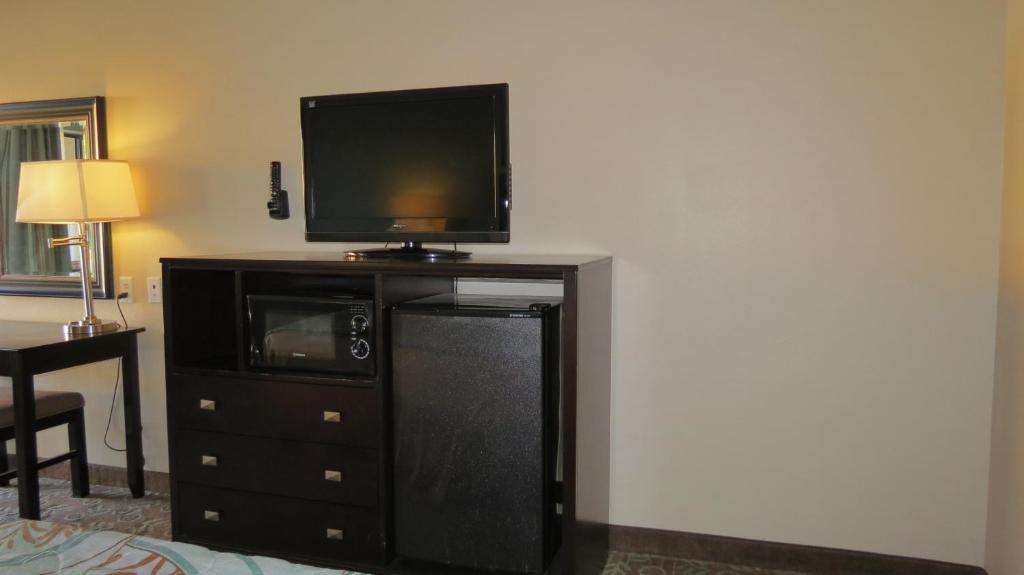 Grand Inn And Suites Houston Room photo