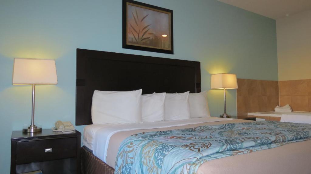Grand Inn And Suites Houston Room photo